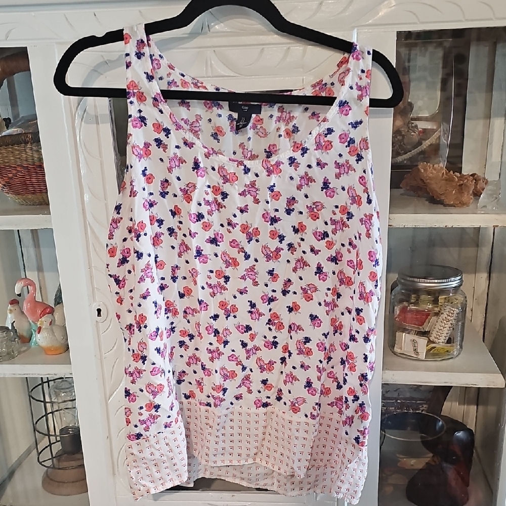 GAP White Floral Tank Top